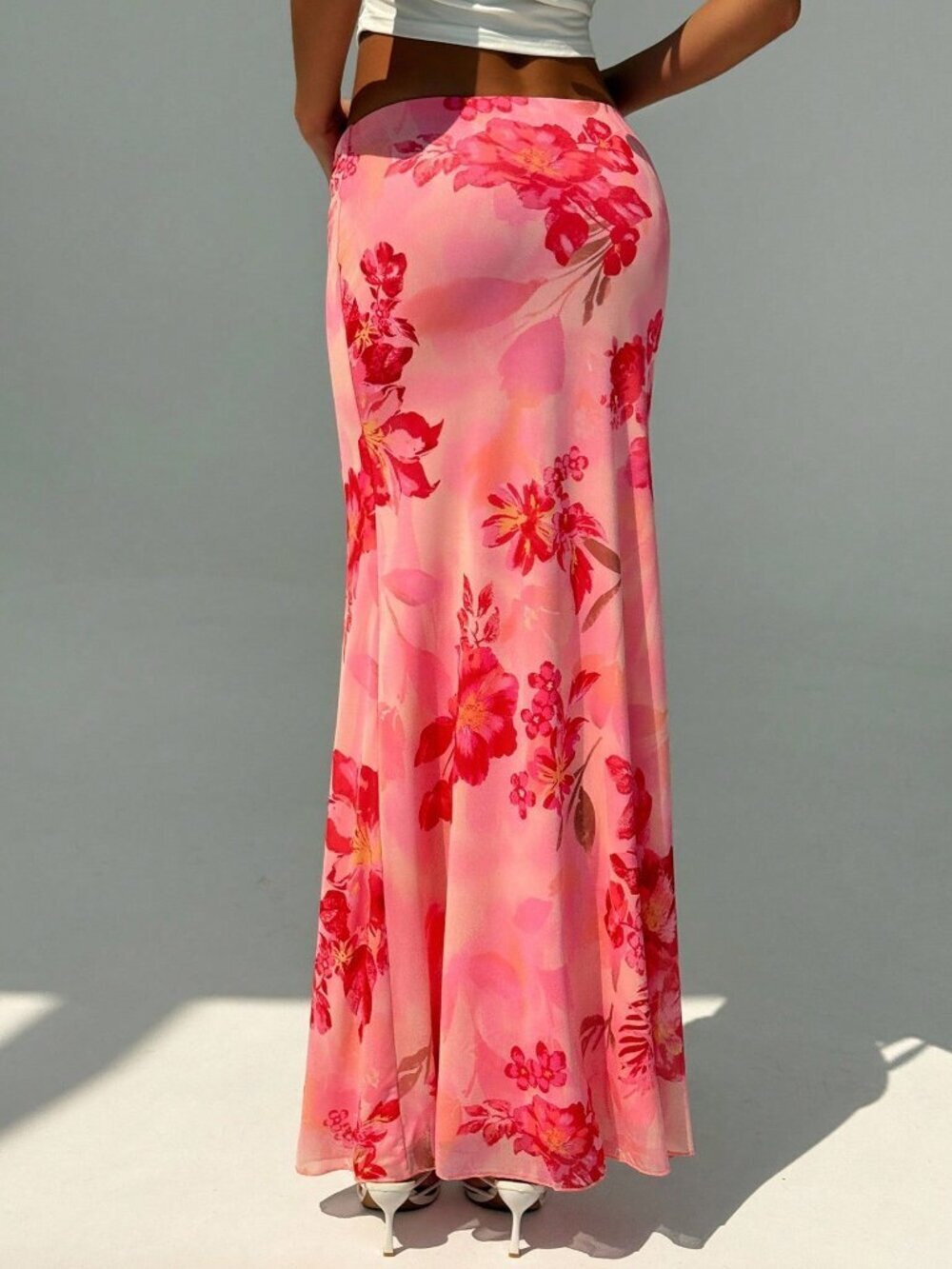 Pink Boho Women's Elegant Floral Print Low Waist Skirt - Picture 2 of 6